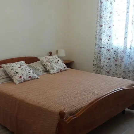 Su Pirastu * Villaputzu